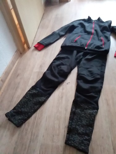 Set aus thermo sporthose und - aus, thermo-sporthose